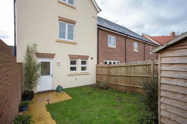  Image of 3 bedroom Terraced house for sale in Skylark Avenue Emsworth PO10 at Skylark Avenue  Emsworth, PO10 7GB