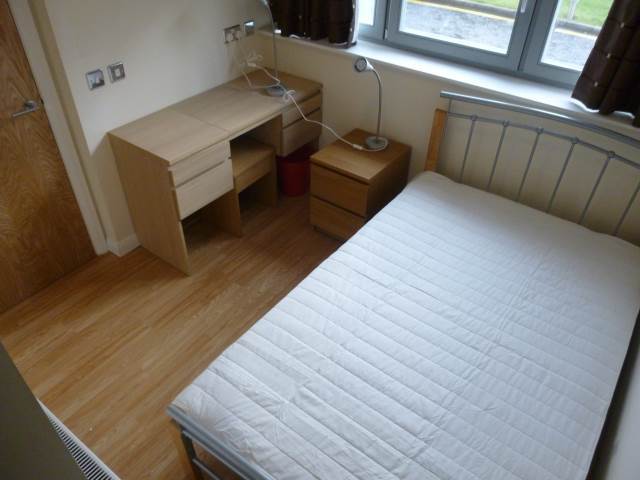  Image of 4 bedroom Town House to rent in Slateford Road Edinburgh EH14 at Craiglockhart Edinburgh Edinburgh, EH14 1LR