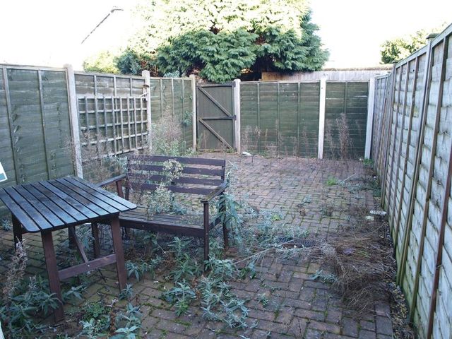  Image of 3 bedroom Terraced house for sale in Sleaford Road Newark NG24 at Sleaford Road  Newark, NG24 1NF