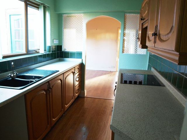  Image of 3 bedroom Terraced house for sale in Sleaford Road Newark NG24 at Sleaford Road  Newark, NG24 1NF