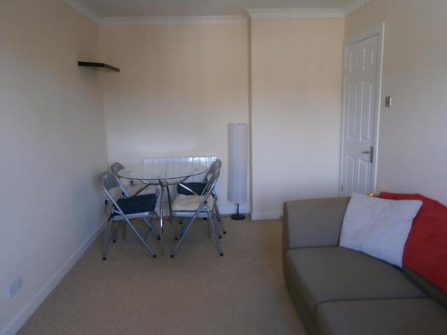  Image of 1 bedroom Flat to rent in Sloan Street Edinburgh EH6 at Leith Walk Edinburgh Edinburgh, EH6 8PJ
