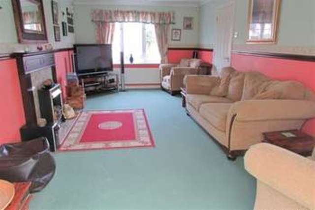  Image of 4 bedroom Detached house for sale in Smallmoor Chase Walton Street BA16 at Street, BA16 9LB