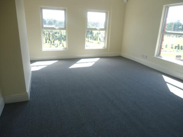  Image of 3 bedroom Flat to rent in Smithdown Road Liverpool L7 at Wavertree  Liverpool, L15 2HD
