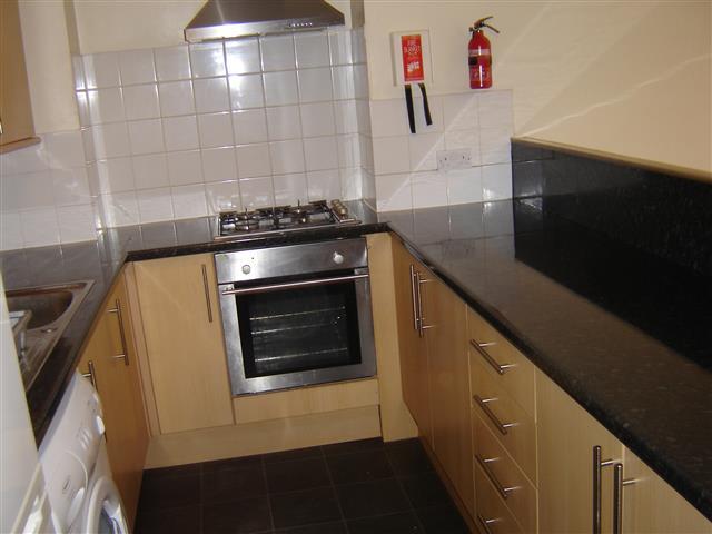  Image of 6 bedroom Terraced house to rent in Smithdown Road Liverpool L7 at Wavertree  Liverpool, L15 3JL