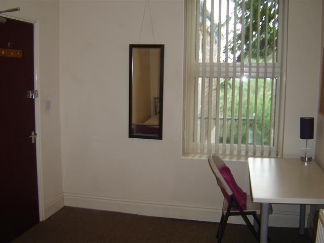  Image of 6 bedroom Terraced house to rent in Smithdown Road Liverpool L7 at Wavertree  Liverpool, L15 3JL