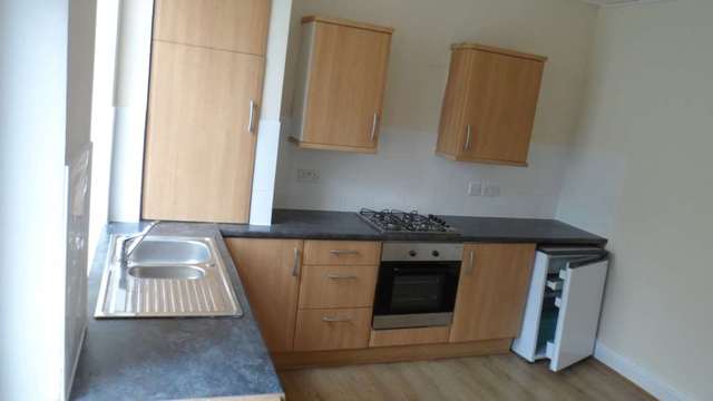  Image of 2 bedroom Terraced house to rent in Smyrna Street Oldham OL4 at Smyrna Street Clarksfield Oldham, OL4 5ET