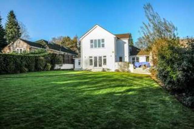  Image of 5 bedroom Detached house for sale in Solesbridge Lane Chorleywood Rickmansworth WD3 at Chorleywood, WD3 5SW