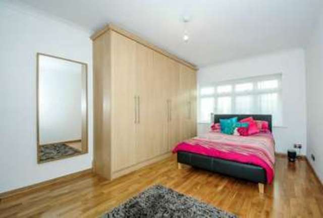  Image of 5 bedroom Detached house for sale in Solesbridge Lane Chorleywood Rickmansworth WD3 at Chorleywood, WD3 5SW