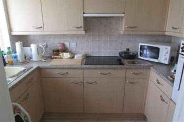  Image of 1 bedroom Flat for sale in Somerton Road Street BA16 at Street, BA16 0FE