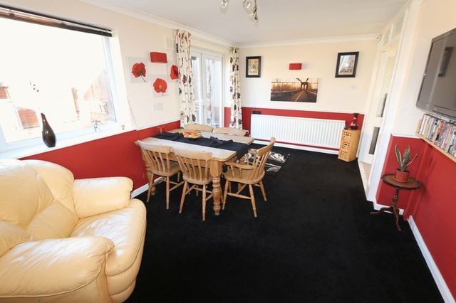  Image of 3 bedroom Semi-Detached house for sale in Sonning Way Glen Parva Leicester LE2 at Sonning Way Glen Parva Leicester, LE2 9RU