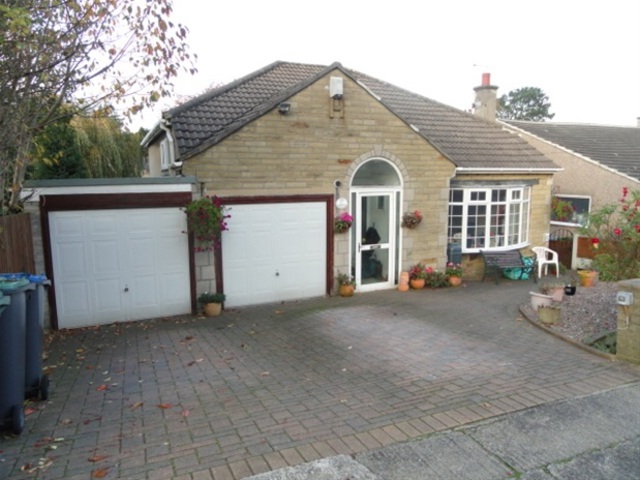  Image of 4 bedroom Detached house for sale in South Edge Shipley BD18 at Shipley, BD18 4RA