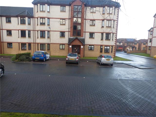  Image of 2 bedroom Flat to rent in South Elixa Place Edinburgh EH8 at Willowbrae Edinburgh Edinburgh, EH8 7PG