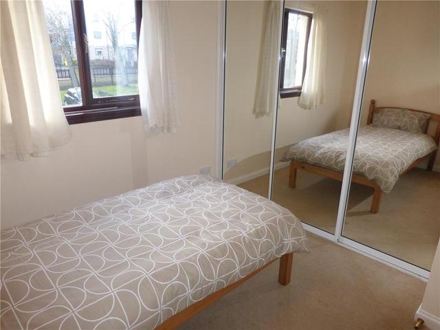  Image of 2 bedroom Flat to rent in South Elixa Place Edinburgh EH8 at Willowbrae Edinburgh Edinburgh, EH8 7PG