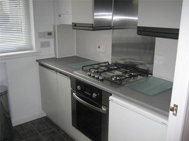  Image of 2 bedroom Semi-Detached house to rent in South Gyle Mains Edinburgh EH12 at Corstorphine Edinburgh Edinburgh, EH12 9HS