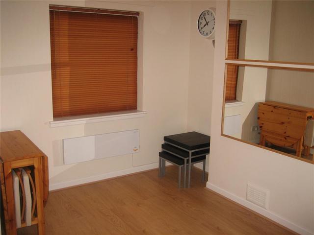 Image of 2 bedroom Semi-Detached house to rent in South Gyle Mains Edinburgh EH12 at Corstorphine Edinburgh Edinburgh, EH12 9HS