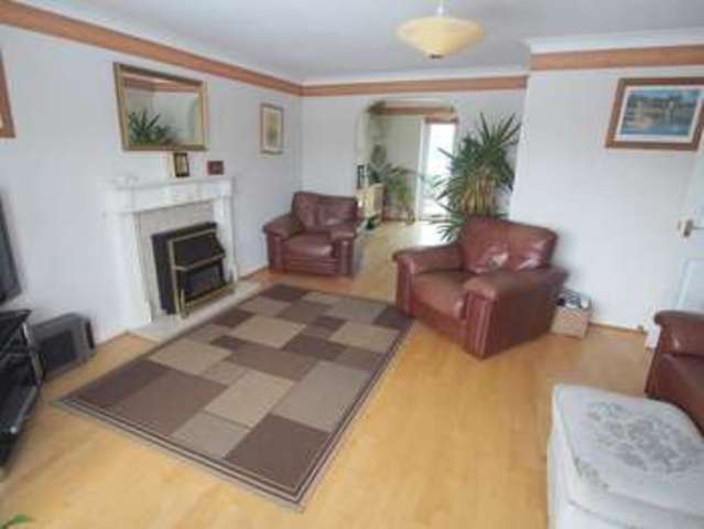  Image of 4 bedroom Detached house for sale in South Head Drive Chapel-En-Le-Frith High Peak SK23 at Chapel-en-le-Frith  High Peak, SK23 0HU