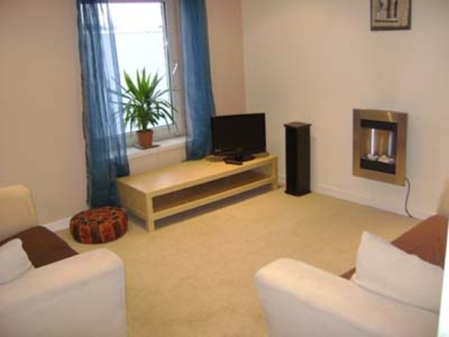  Image of 1 bedroom Flat to rent in South Methven Street Perth PH1 at Perth Perthshire Perthshire, PH1 5NX