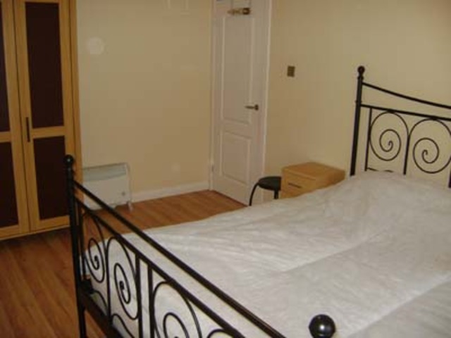  Image of 1 bedroom Flat to rent in South Methven Street Perth PH1 at Perth Perthshire Perthshire, PH1 5NX