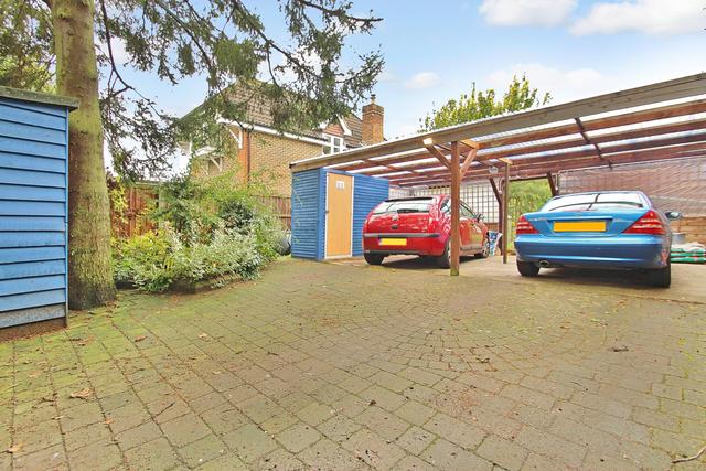  Image of 4 bedroom Detached house for sale in South Road Horsell Woking GU21 at Horsell Surrey Horsell, GU21 4JN