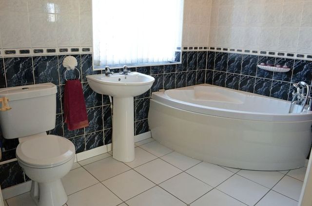  Image of 4 bedroom Detached house for sale in South Street Bole Retford DN22 at South Street Bole Retford, DN22 9EJ