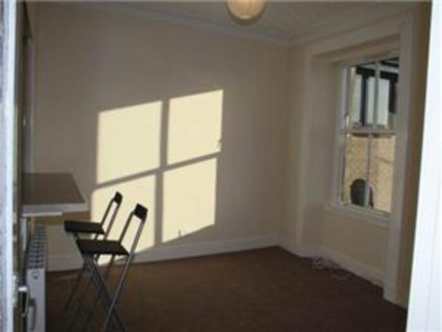  Image of 1 bedroom Flat to rent in South Vennel Lanark ML11 at Lanark South Lanarkshire South Lanarkshire, ML11 7JT