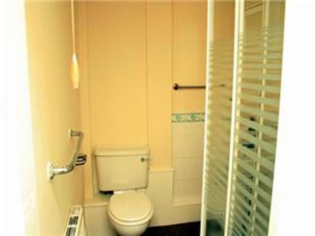  Image of 1 bedroom Flat to rent in South Vennel Lanark ML11 at Lanark South Lanarkshire South Lanarkshire, ML11 7JT