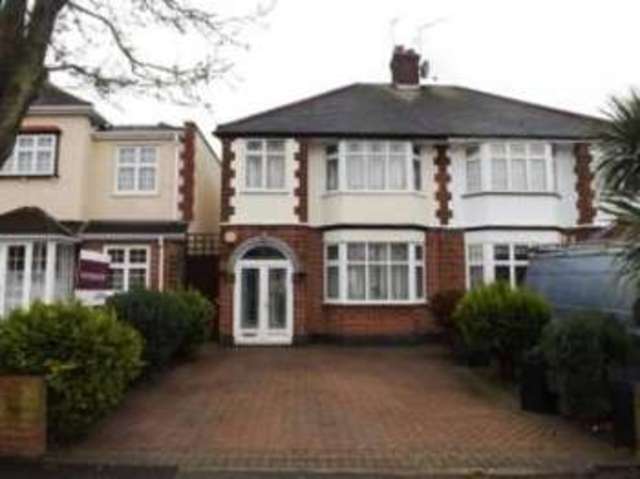  Image of 3 bedroom Semi-Detached house for sale in South View Drive London E18 at London  South Woodford, E18 1NR