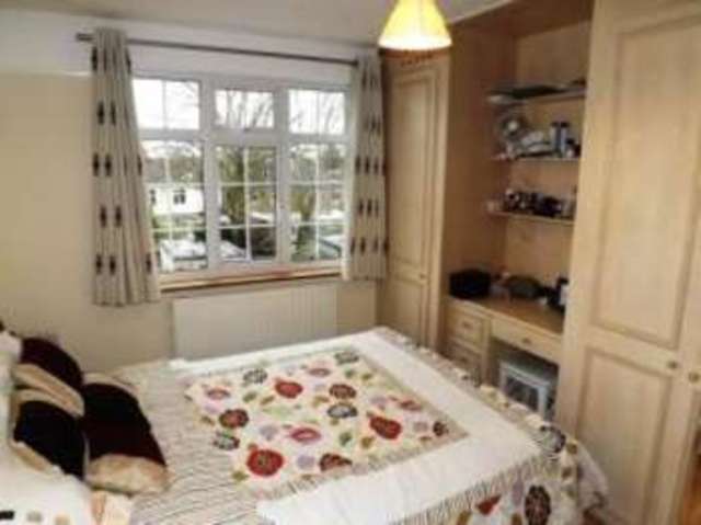  Image of 3 bedroom Semi-Detached house for sale in South View Drive London E18 at London  South Woodford, E18 1NR