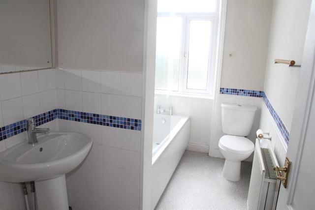 Image of 3 bedroom Terraced house for sale in South View Terrace Yeadon Leeds LS19 at Yeadon Leeds Yeadon, LS19 7QL