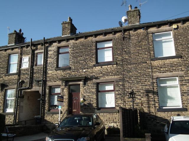  Image of 3 bedroom Terraced house for sale in South View Yeadon Leeds LS19 at Yeadon Leeds Yeadon, LS19 7JD