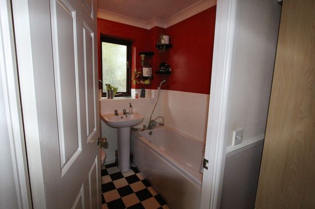  Image of 1 bedroom Flat to rent in Grove Place Southampton SO19 at Grove Place  Southampton, SO19 9QY