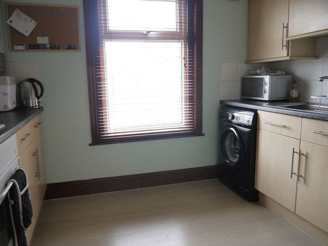  Image of 2 bedroom Flat to rent in Southampton Road Eastleigh SO50 at Southampton Road  Eastleigh, SO50 5QH