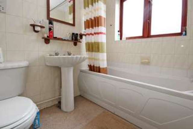  Image of 1 bedroom Flat for sale in Southbourne Road Southbourne Bournemouth BH6 at Southbourne Road  Bournemouth, BH6 5AG