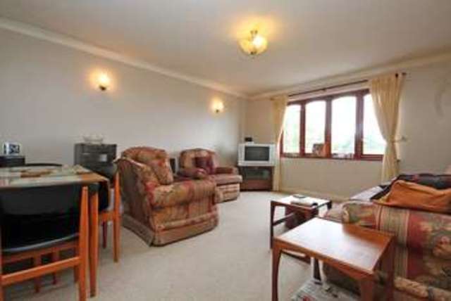  Image of 1 bedroom Flat for sale in Southbourne Road Southbourne Bournemouth BH6 at Southbourne Road  Bournemouth, BH6 5AG