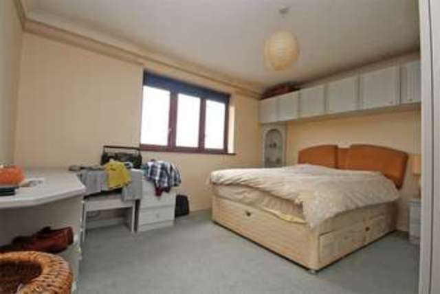  Image of 1 bedroom Flat for sale in Southbourne Road Southbourne Bournemouth BH6 at Southbourne Road  Bournemouth, BH6 5AG