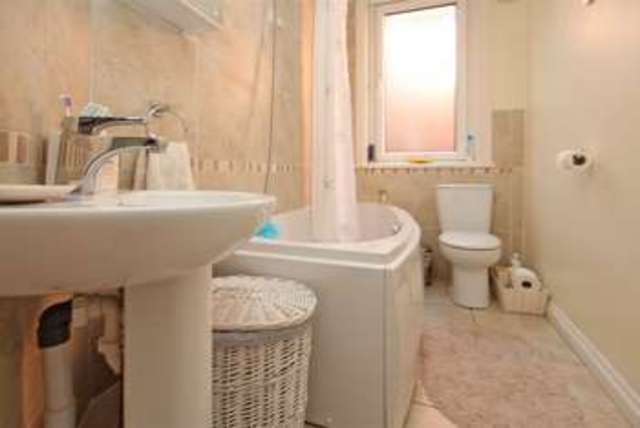  Image of 2 bedroom Flat for sale in Southbourne Road Southbourne Bournemouth BH6 at Southbourne Road Southbourne Bournemouth, BH6 5AQ
