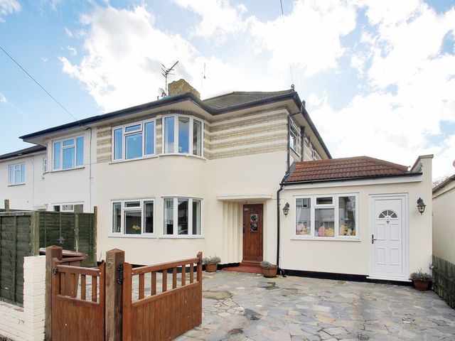  Image of 3 bedroom Semi-Detached house for sale in Southlands Avenue Horley RH6 at Southlands Avenue  Horley, RH6 8BS