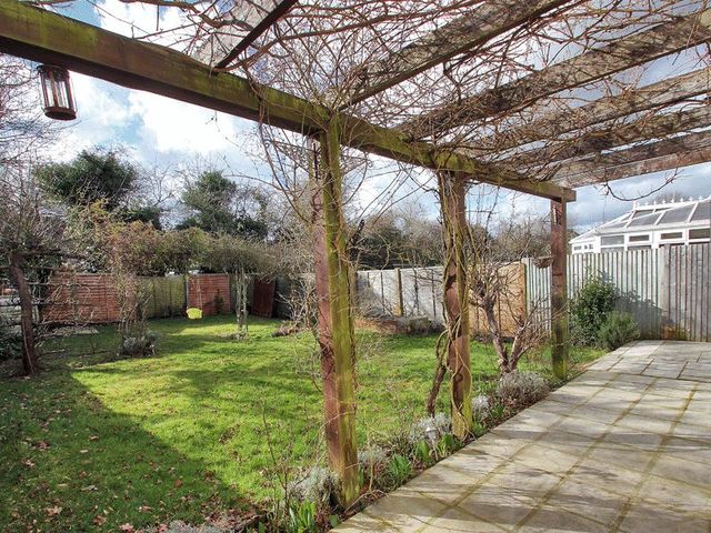  Image of 3 bedroom Semi-Detached house for sale in Southlands Avenue Horley RH6 at Southlands Avenue  Horley, RH6 8BS