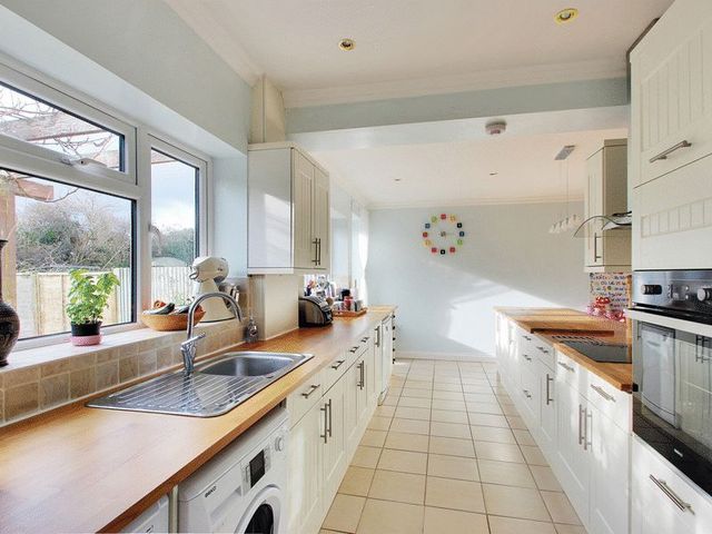  Image of 3 bedroom Semi-Detached house for sale in Southlands Avenue Horley RH6 at Southlands Avenue  Horley, RH6 8BS
