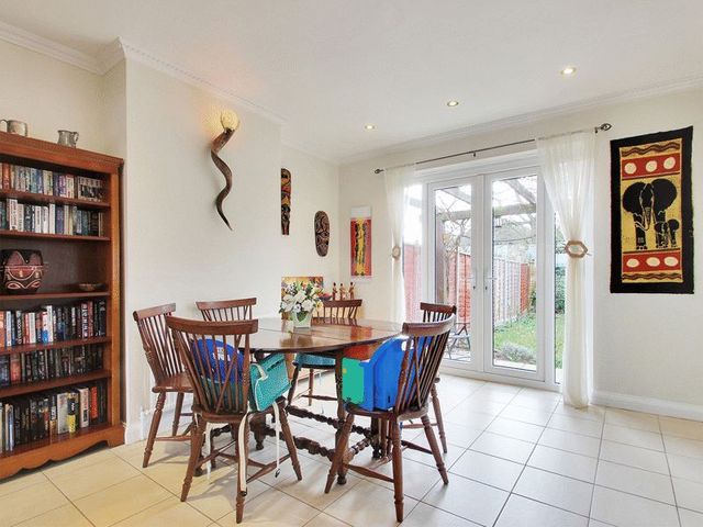  Image of 3 bedroom Semi-Detached house for sale in Southlands Avenue Horley RH6 at Southlands Avenue  Horley, RH6 8BS