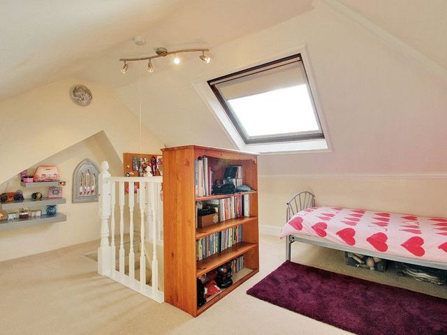  Image of 3 bedroom Semi-Detached house for sale in Southlands Avenue Horley RH6 at Southlands Avenue  Horley, RH6 8BS