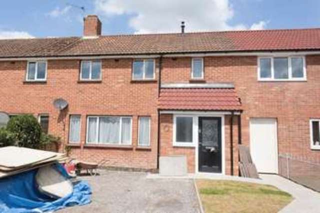  Image of 3 bedroom Terraced house for sale in Southleigh Road Emsworth PO10 at Southleigh Road  Emsworth, PO10 7TF