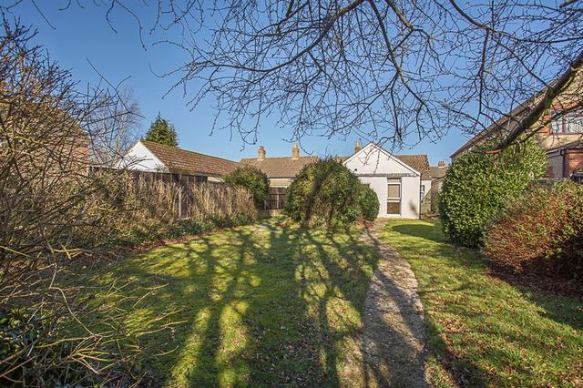  Image of 4 bedroom Detached house for sale in Southleigh Road Emsworth PO10 at Southleigh Road  Emsworth, PO10 7TA