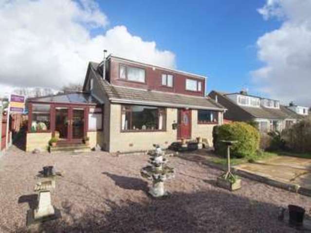  Image of 4 bedroom Detached house for sale in Spencer Road Chapel-En-Le-Frith High Peak SK23 at Chapel en le Frith  High Peak, SK23 9SB