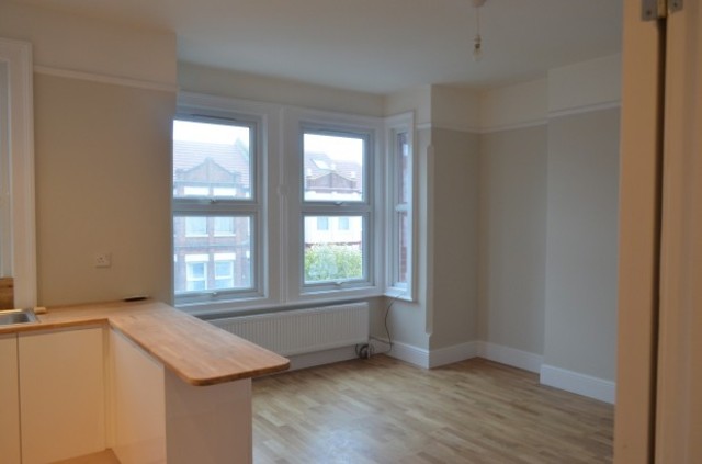 Image of 2 bedroom Flat to rent in Spencer Road Wealdstone Harrow HA3 at Spencer Road  Harrow, HA3 7AR
