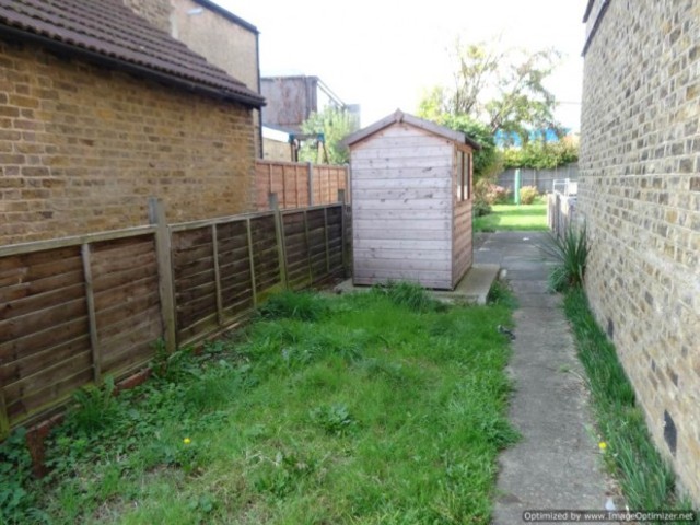  Image of 2 bedroom Flat to rent in Spencer Road Wealdstone Harrow HA3 at Spencer Road  Harrow, HA3 7AR