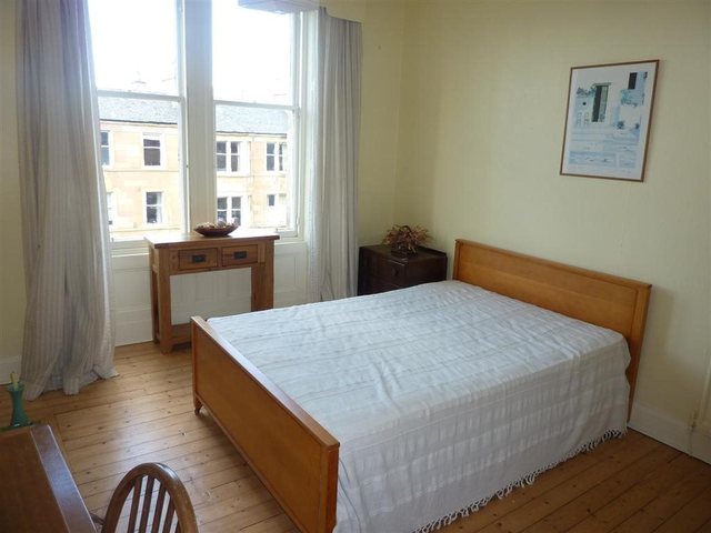  Image of 4 bedroom Flat to rent in Spottiswoode Street Edinburgh EH9 at Marchmont Edinburgh Edinburgh, EH9 1BY