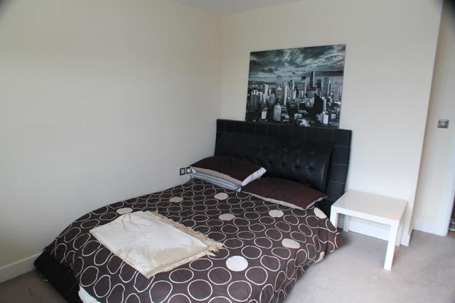  Image of 1 bedroom Flat Share to rent in Spring Gardens Romford RM7 at Spring Gardens  Rush Green, RM7 9BN