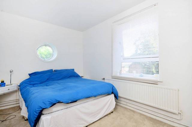 Image of 2 bedroom Flat for sale in Springfield London E5 at Springfield  Upper Clapton, E5 9DX