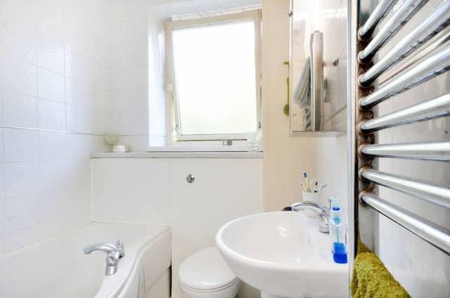  Image of 2 bedroom Flat for sale in Springfield London E5 at Springfield  Upper Clapton, E5 9DX